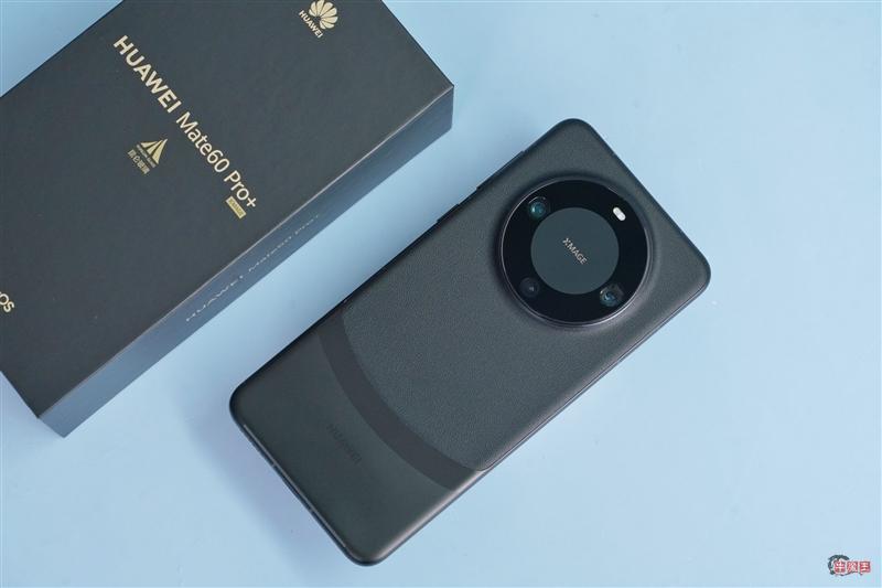 三年等待 造就国产最强超大杯!华为自主旗舰Mate 60 Pro+全面评测-牛魔博客 三年等待 造就国产最强超大杯!华为自主旗舰Mate 60 Pro+全面评测-牛魔博客